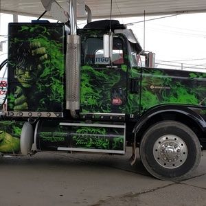 Meet your Posher, Travis